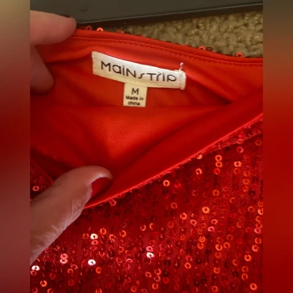 Main Strip Dazzling Red Sequin Mini Skirt - Picture 3 of 3